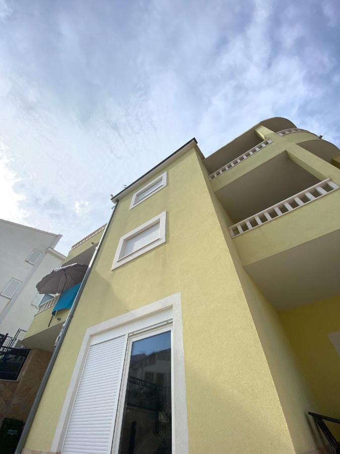 Villa Wiki Trogir Exterior photo